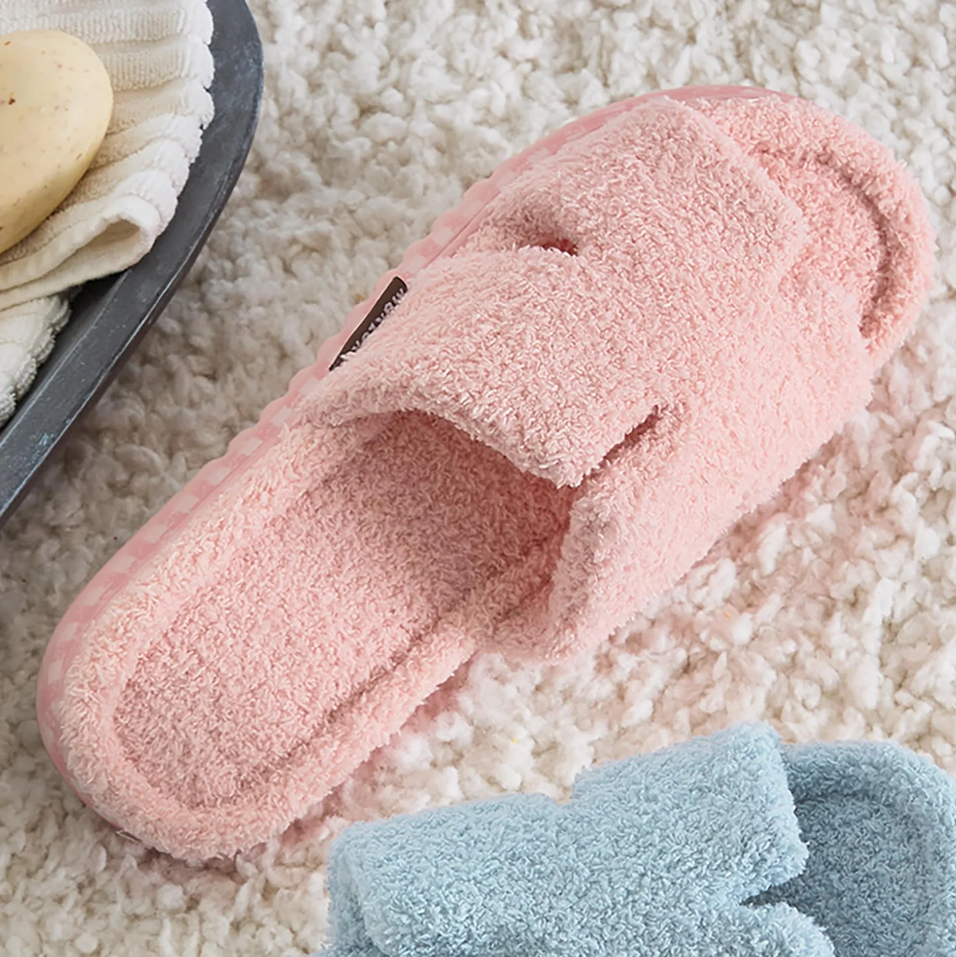 MUK LUKS Cecilia Slide