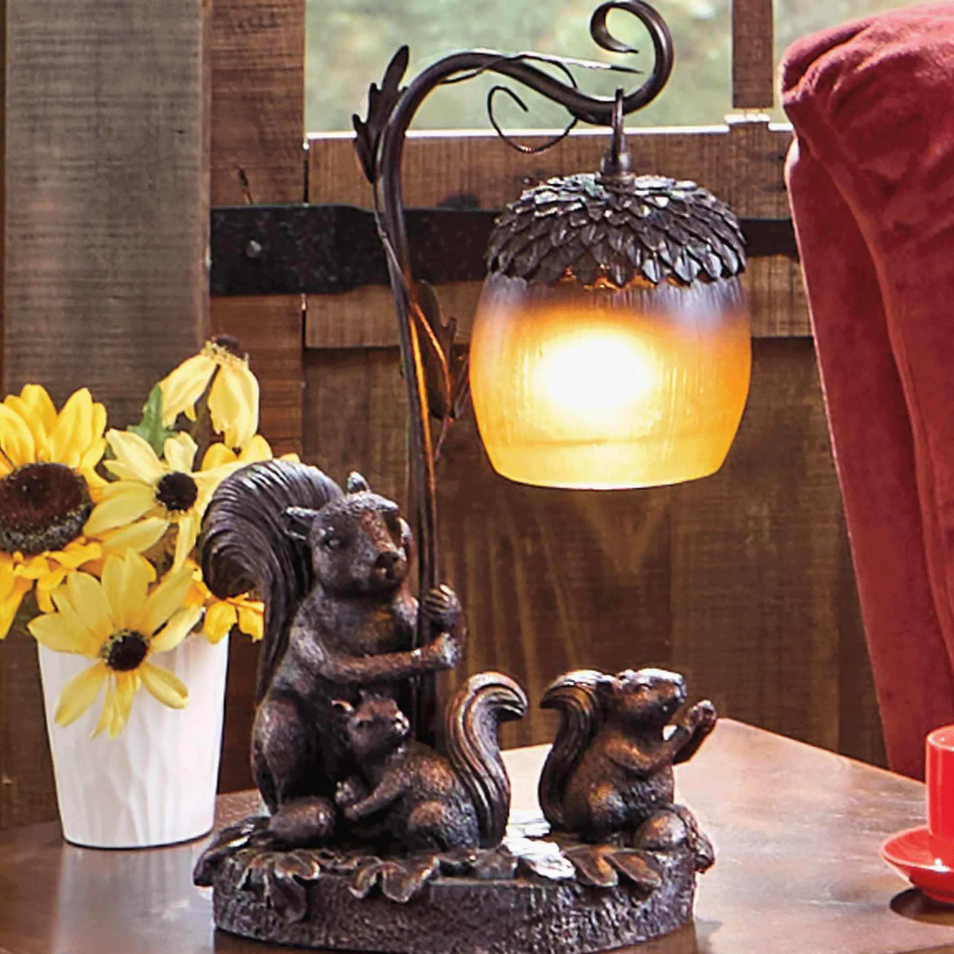 Nutty Squirrel Lamp