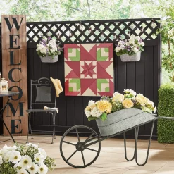 Outdoor Lit Barn Quilt Art
