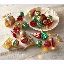 27-Piece Set of Christmas Ornaments