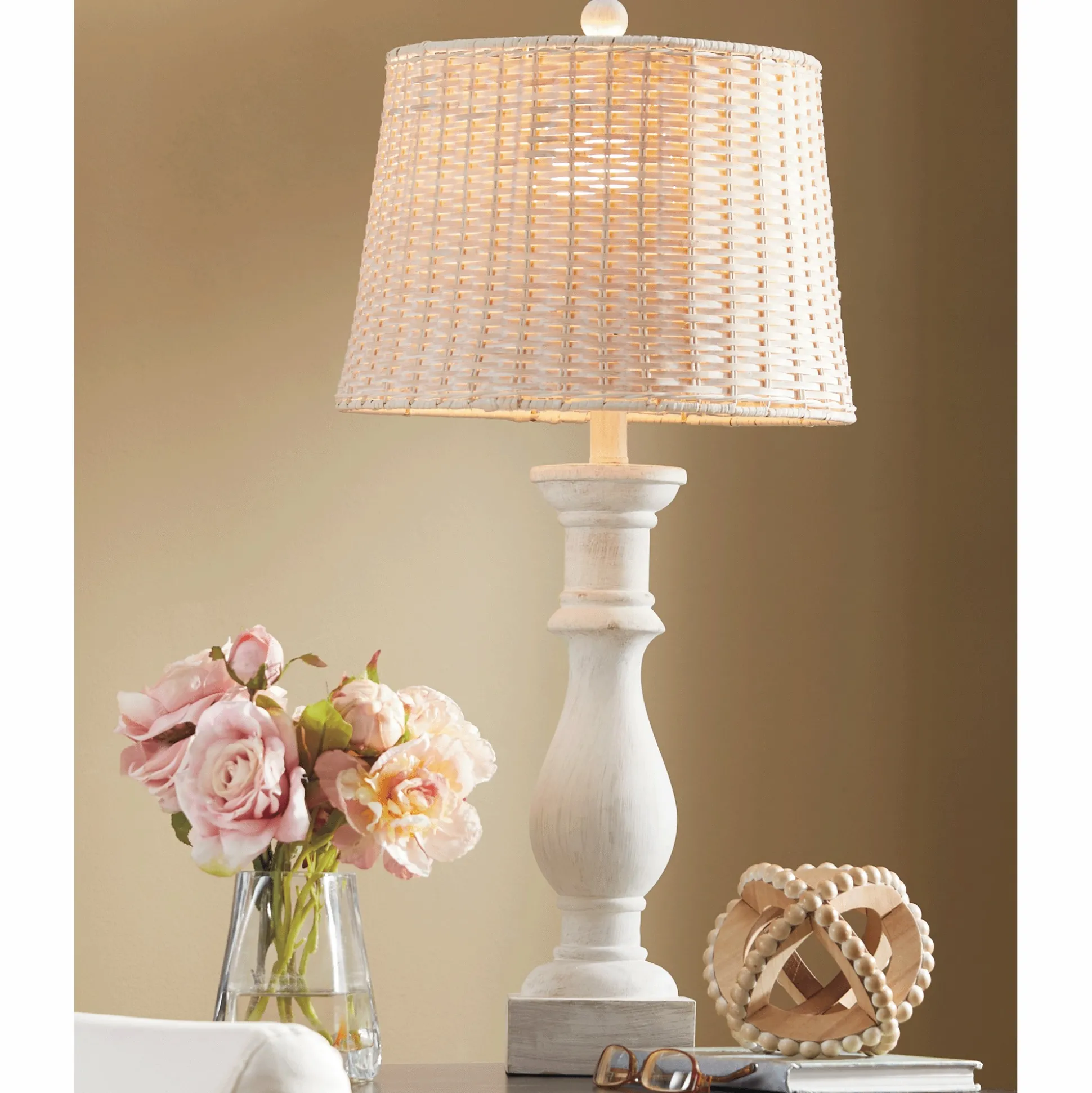 Rattan Shade Table Lamp
