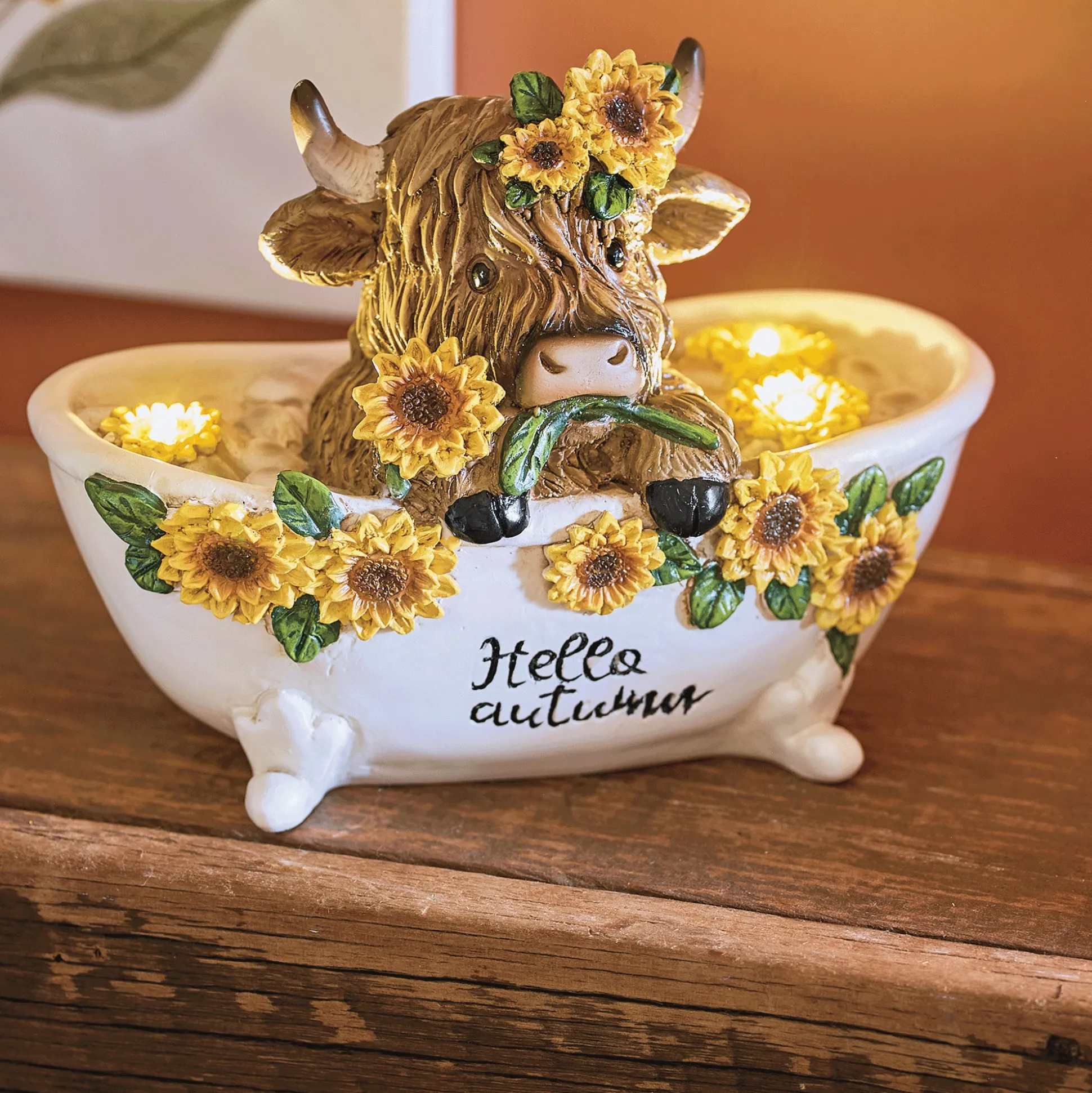 Resin Lit Autumn Highland Cow in Bath Tabletop Décor