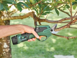 Scotts Cordless Rechargeable Power Pruner