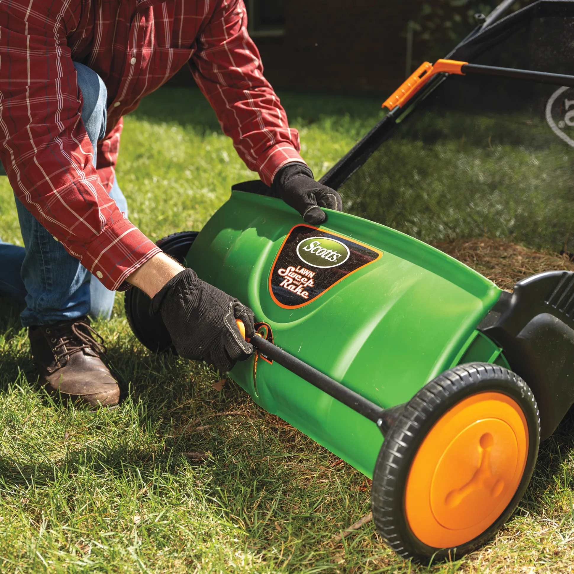 Scotts 26-Inch Push Lawn Sweeper