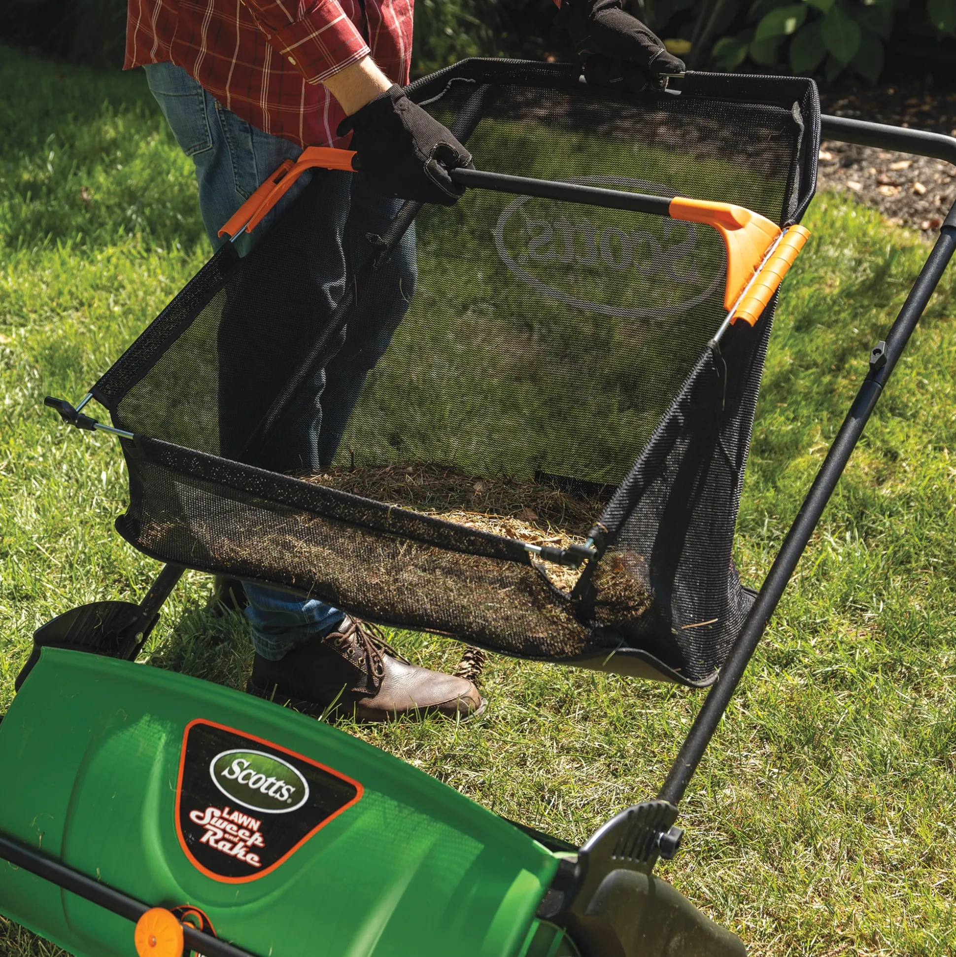 Scotts 26-Inch Push Lawn Sweeper