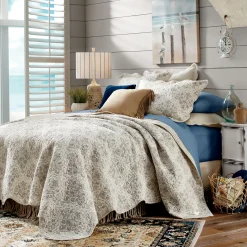Seashells Oversized Quilt