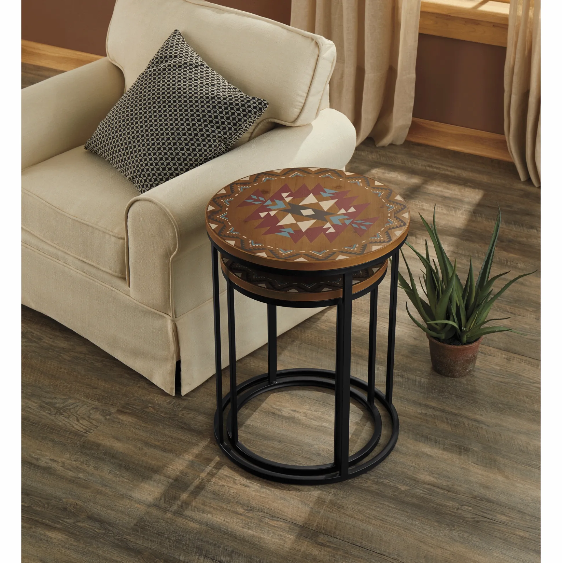Set of 2 Mateo Nesting Tables