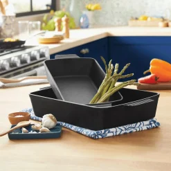 Set of 2 Pre-Seasoned Cast Iron Roasting Pans