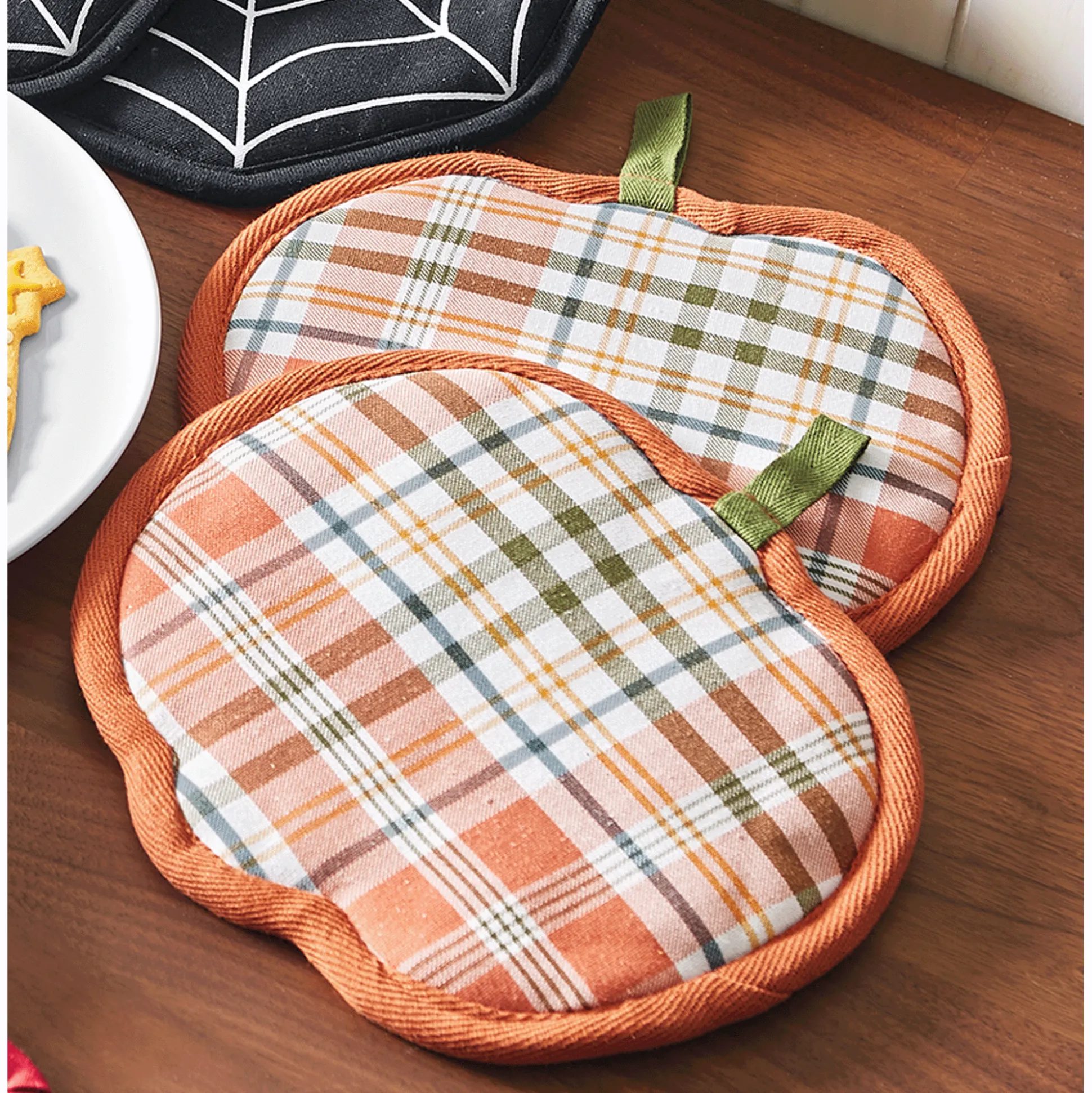 Set of 2 Shaped Potholders