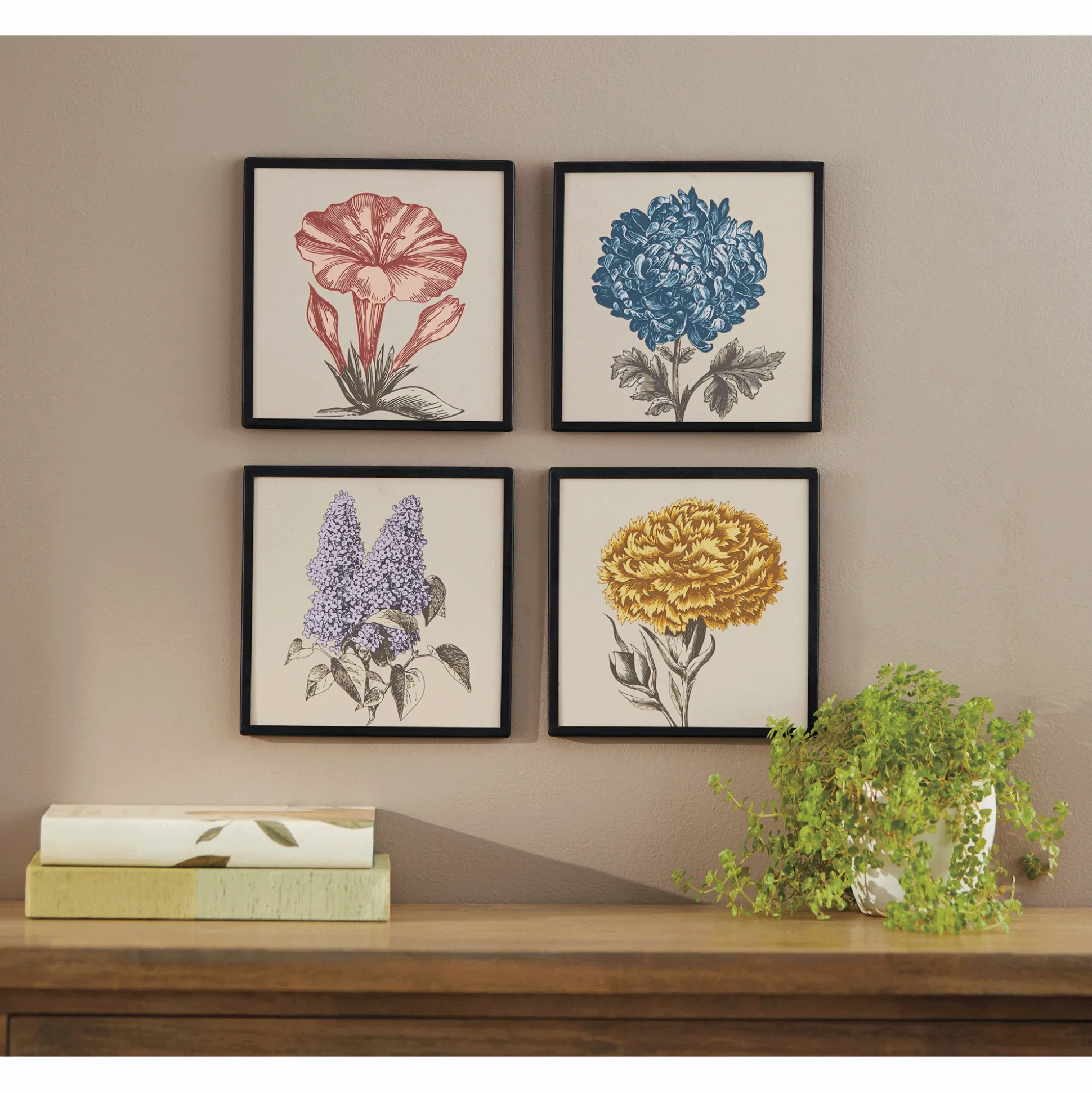 Set of 4 Vintage-Style Floral Art