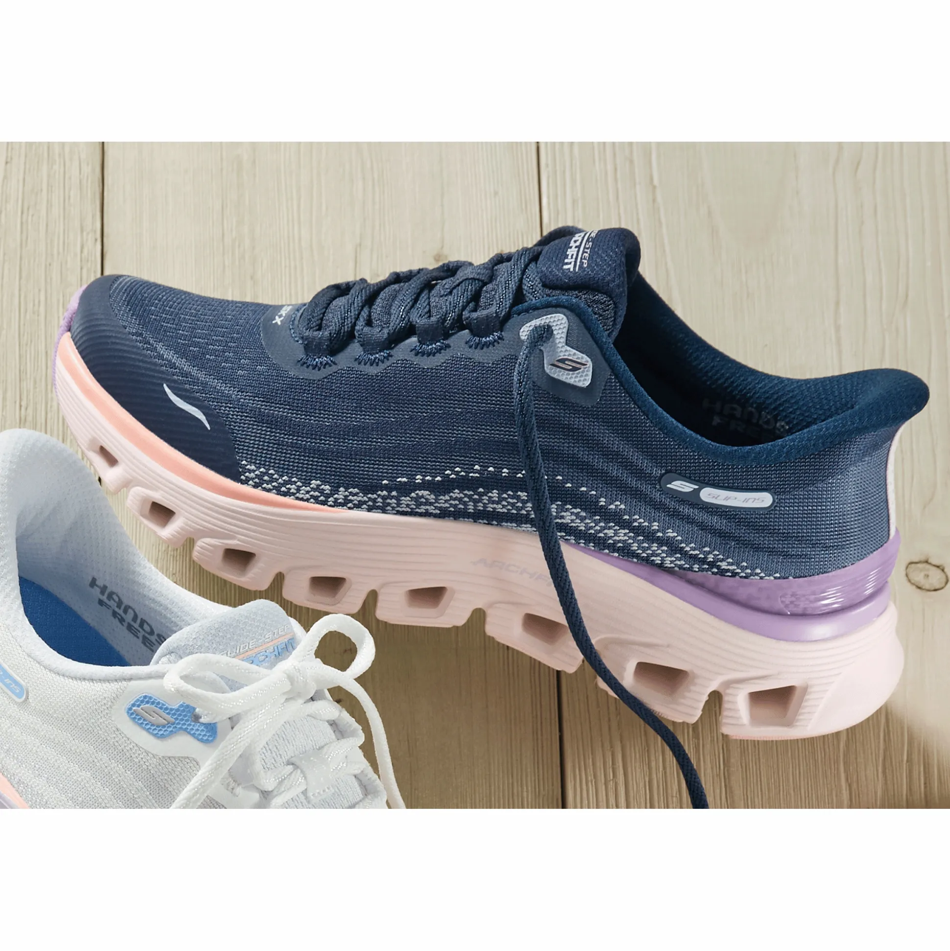 Skechers Slip-Ins Arch Fit Glide Step Wave Shoe with Arch Fit Insole