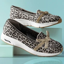 Skechers Women's Arch Fit Living Loafer