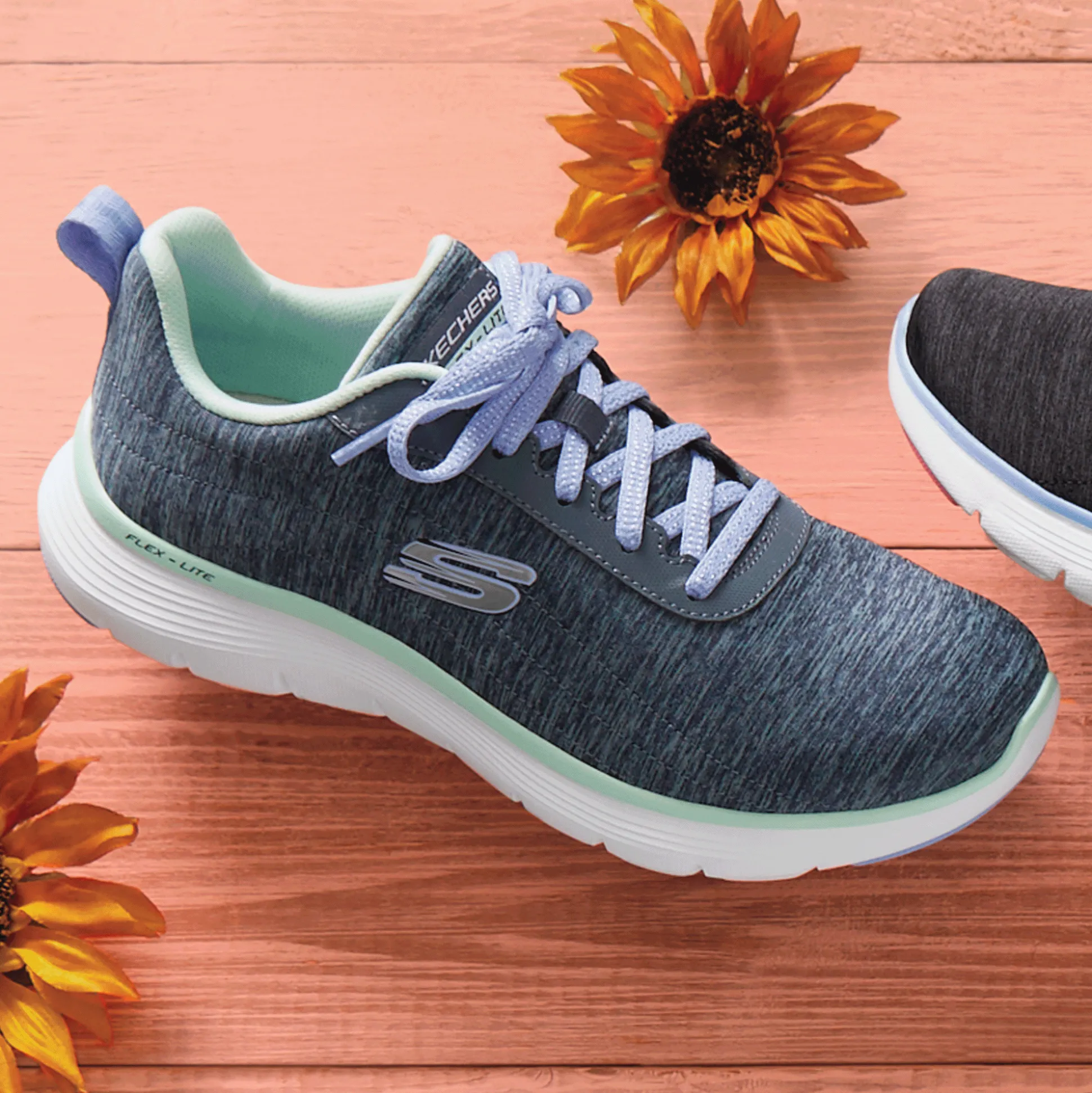 Skechers Women's Flex Appeal 5.0 Modern Times Lace-Up