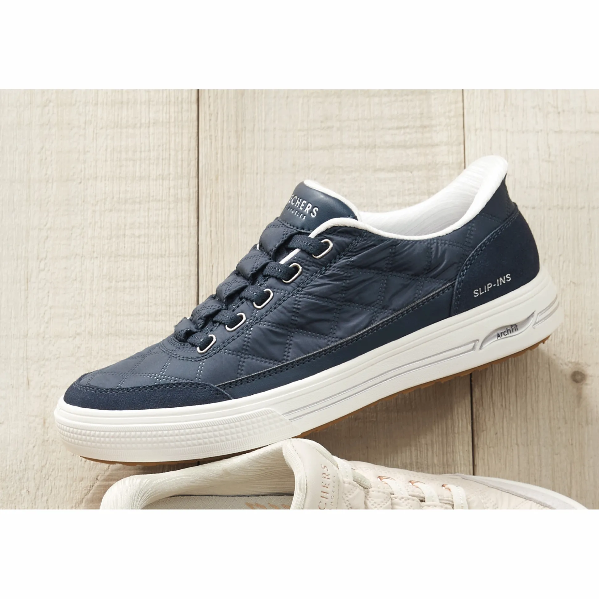Skechers Women's Slip-Ins Arch Fit Arcade Cuddle Steps Shoe