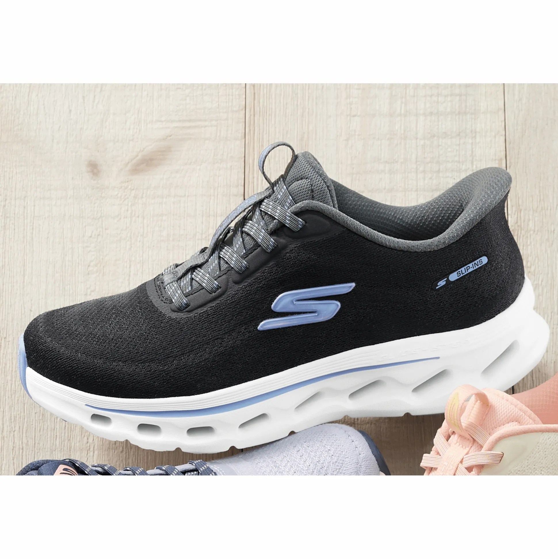 Skechers Women's Slip-Ins GO WALK Glide Step 2.0 Maria Shoe