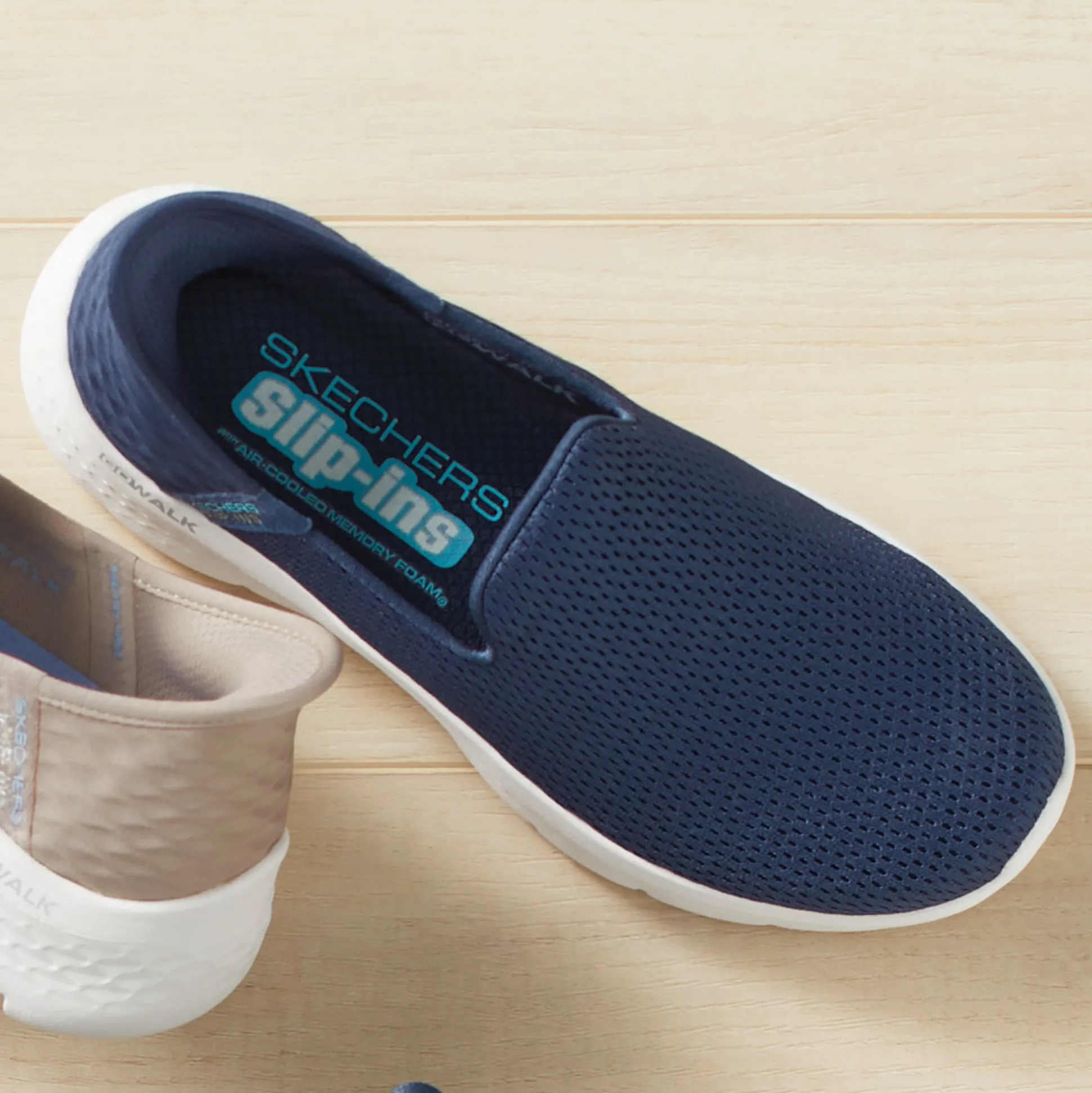 Skechers Women's Slip-Ins GO WALK Flex Relish Slip-On