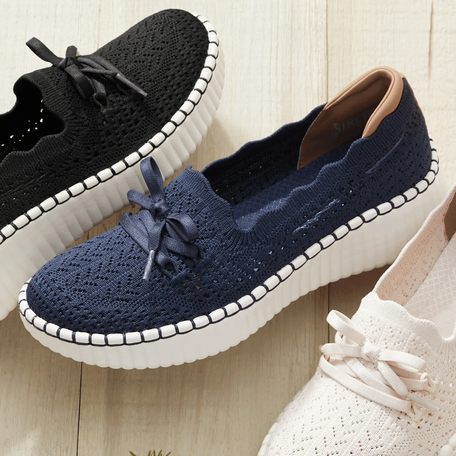 Skechers Women's Wilshire Blvd Knit Sail Shoe