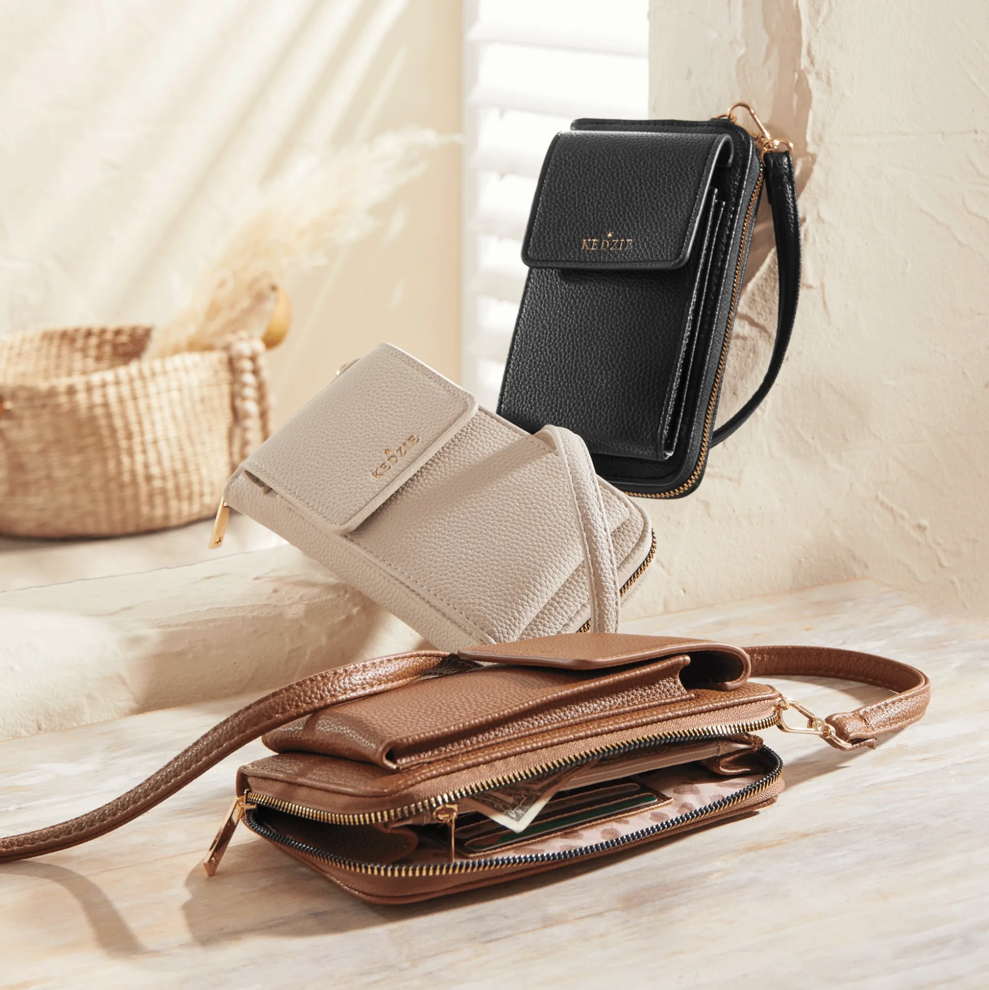 Smartphone Crossbody