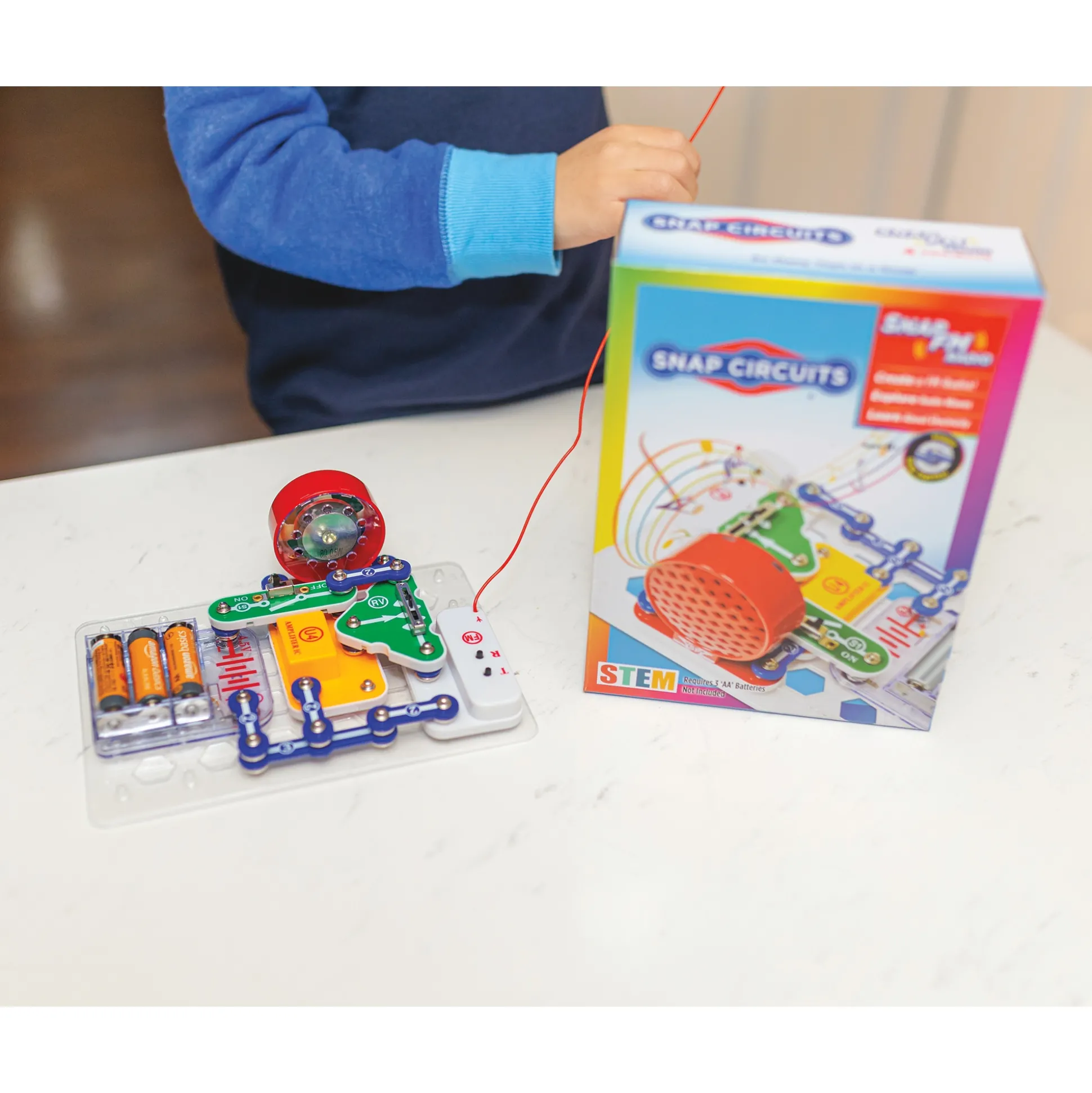 Snap Circuits FM Radio