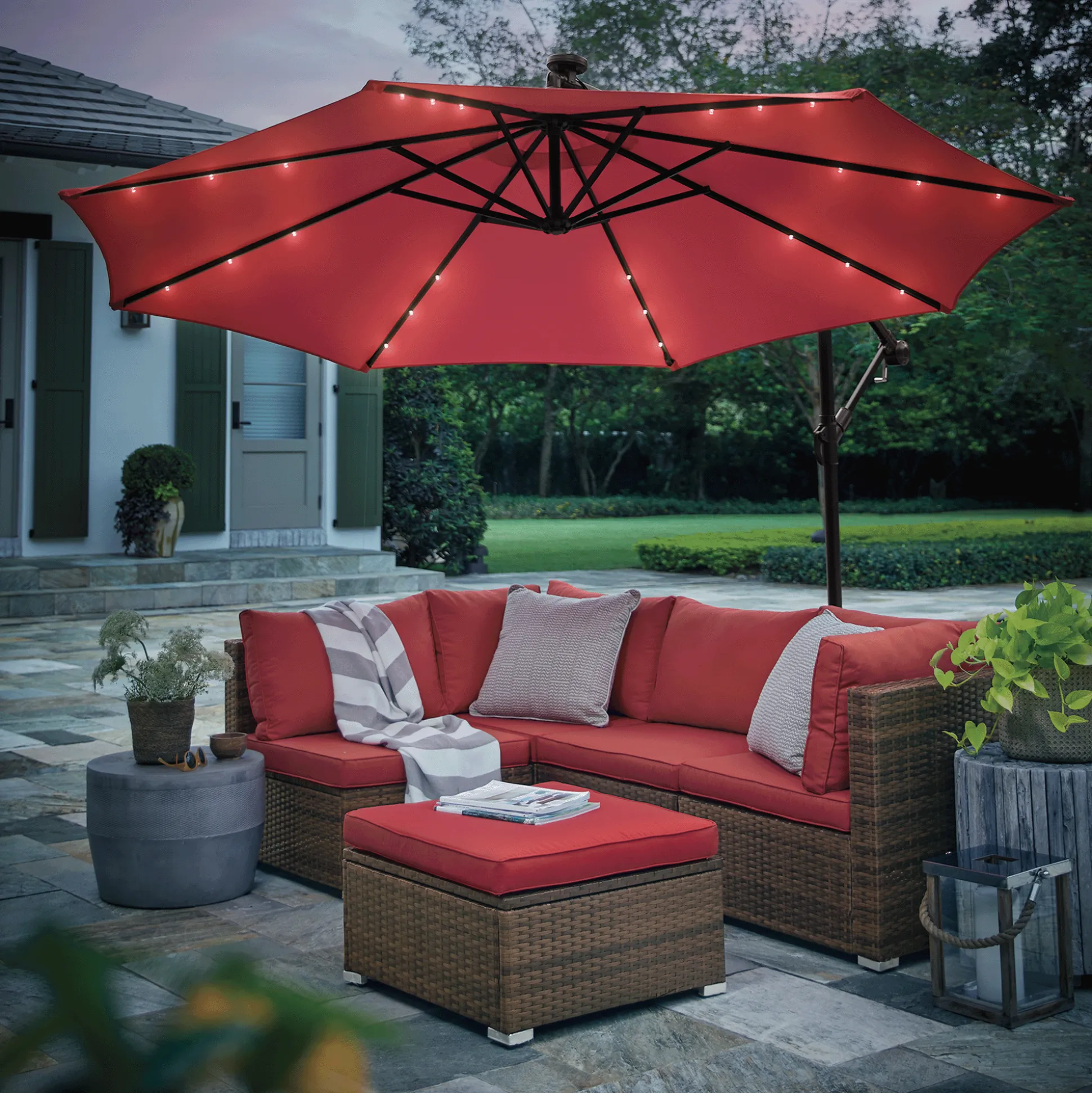 10' Solar Lit Offset Umbrella