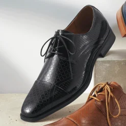 Stacy Adams Hobson Laser-Cut Oxford