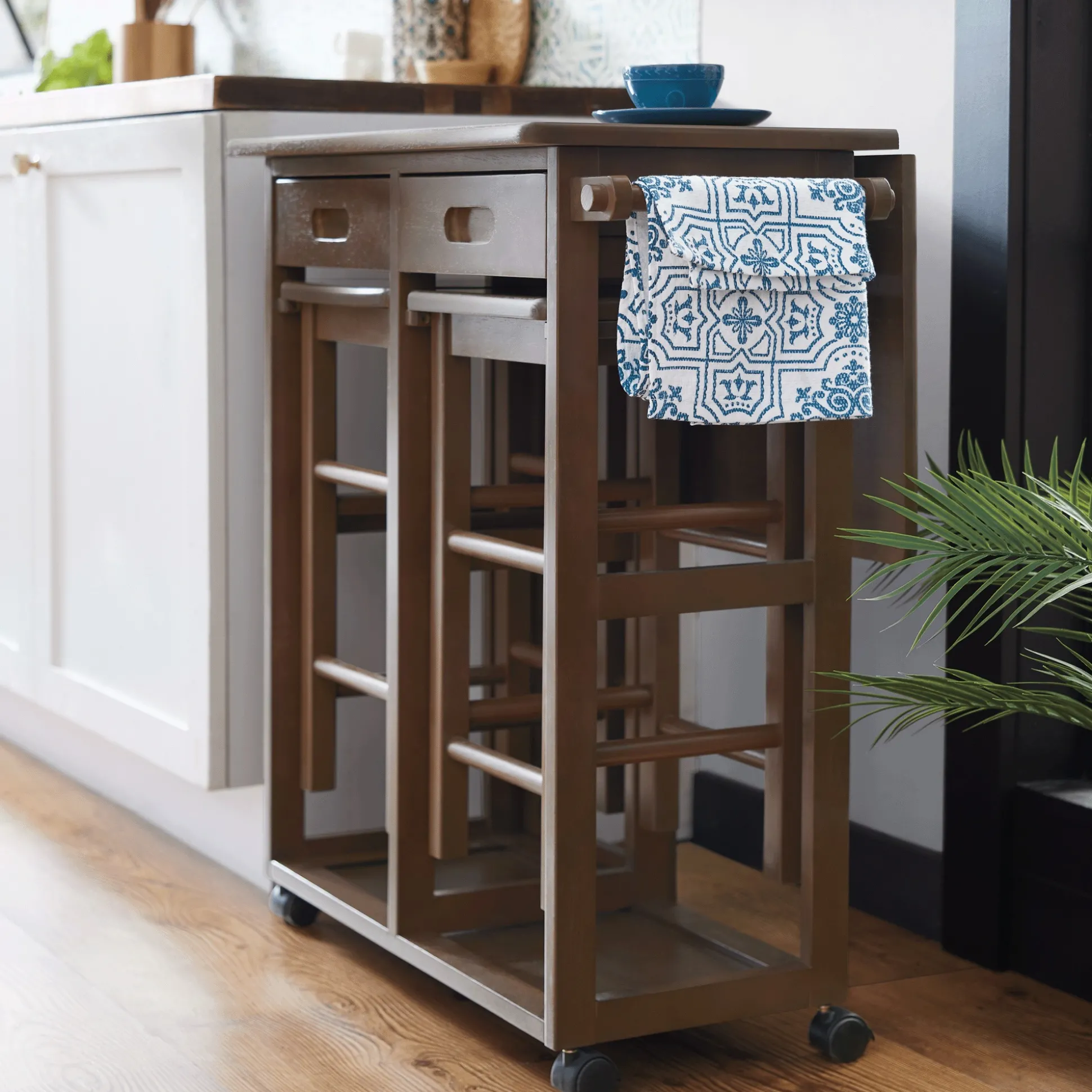 Talia Breakfast Bar with Stools