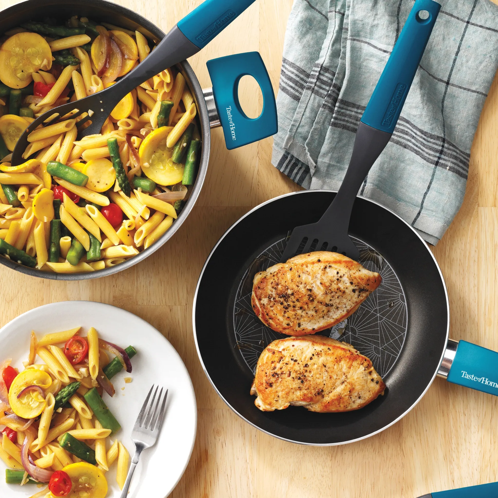 Taste of Home 9.5" Nonstick Aluminum Skillet