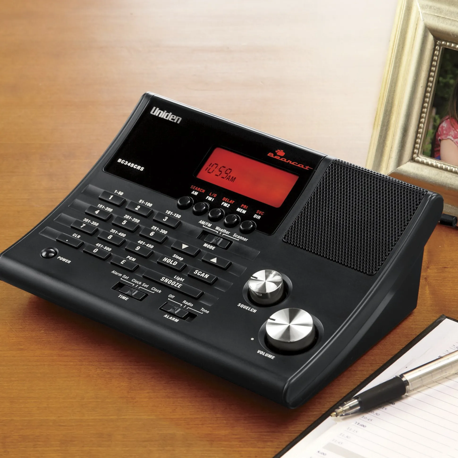 Uniden 500-Channel Desktop Scanner with FM Radio