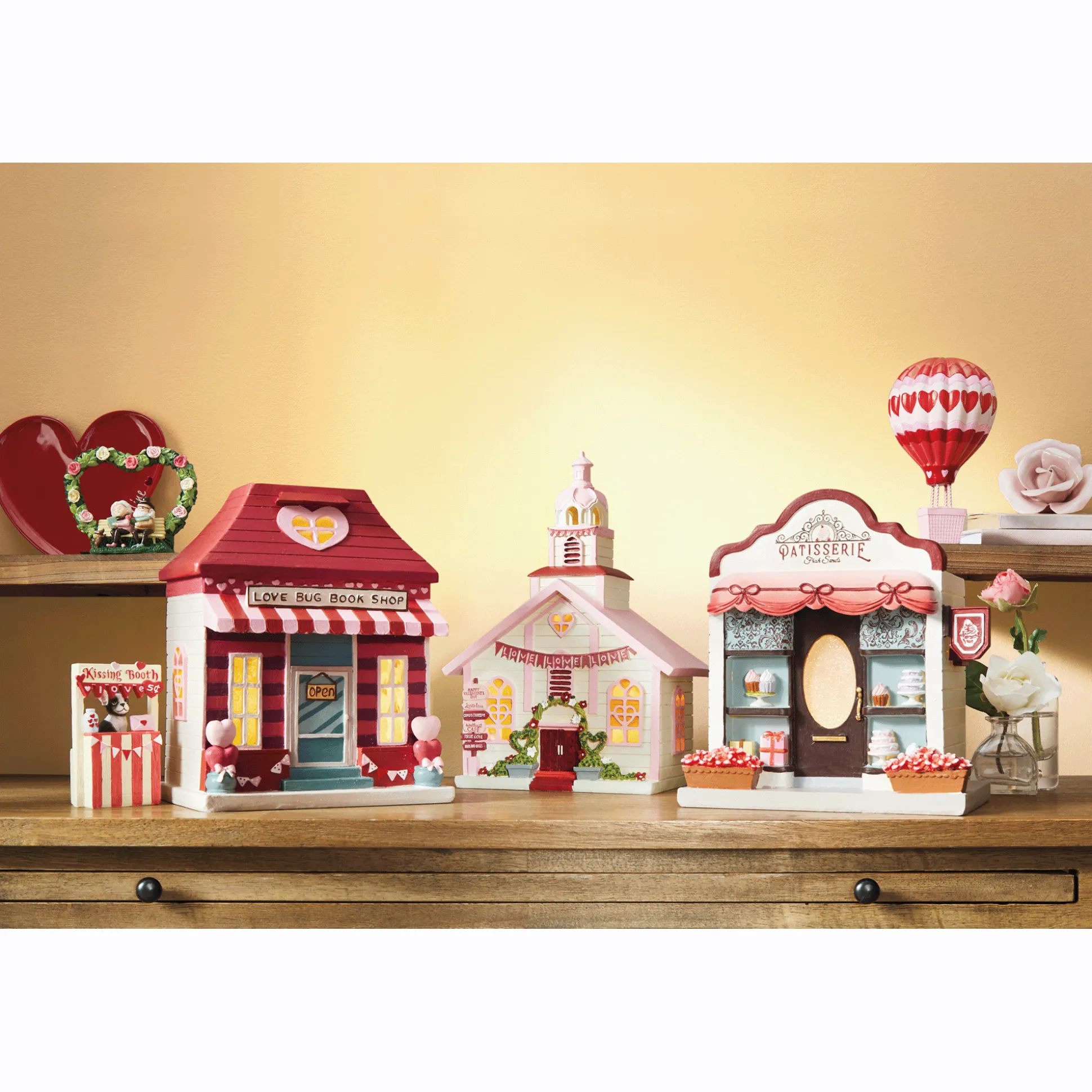 Valentine Village 3-Piece Accessory Pack