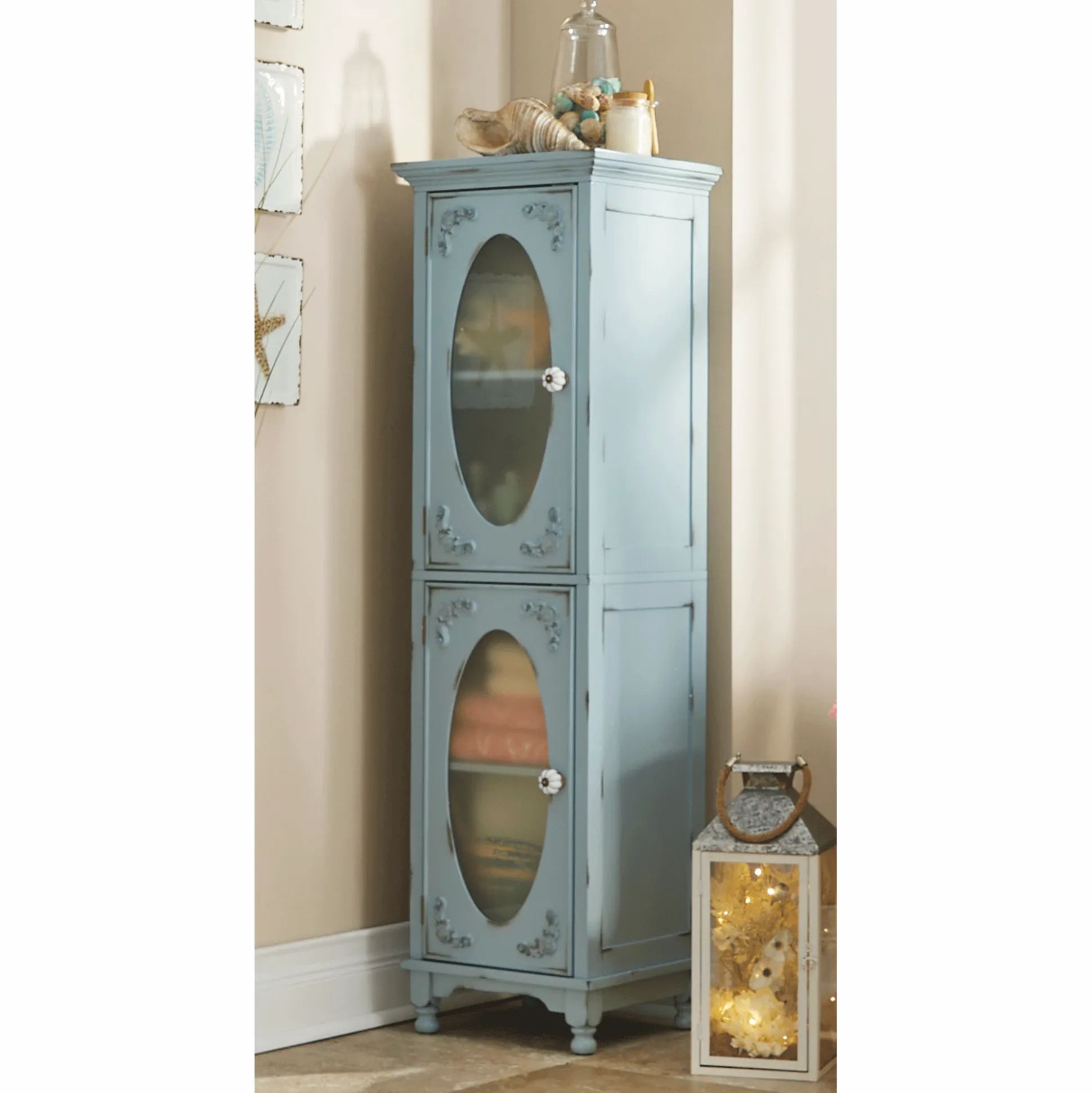 Vintage-Style Tesorino Tall Towel Cabinet