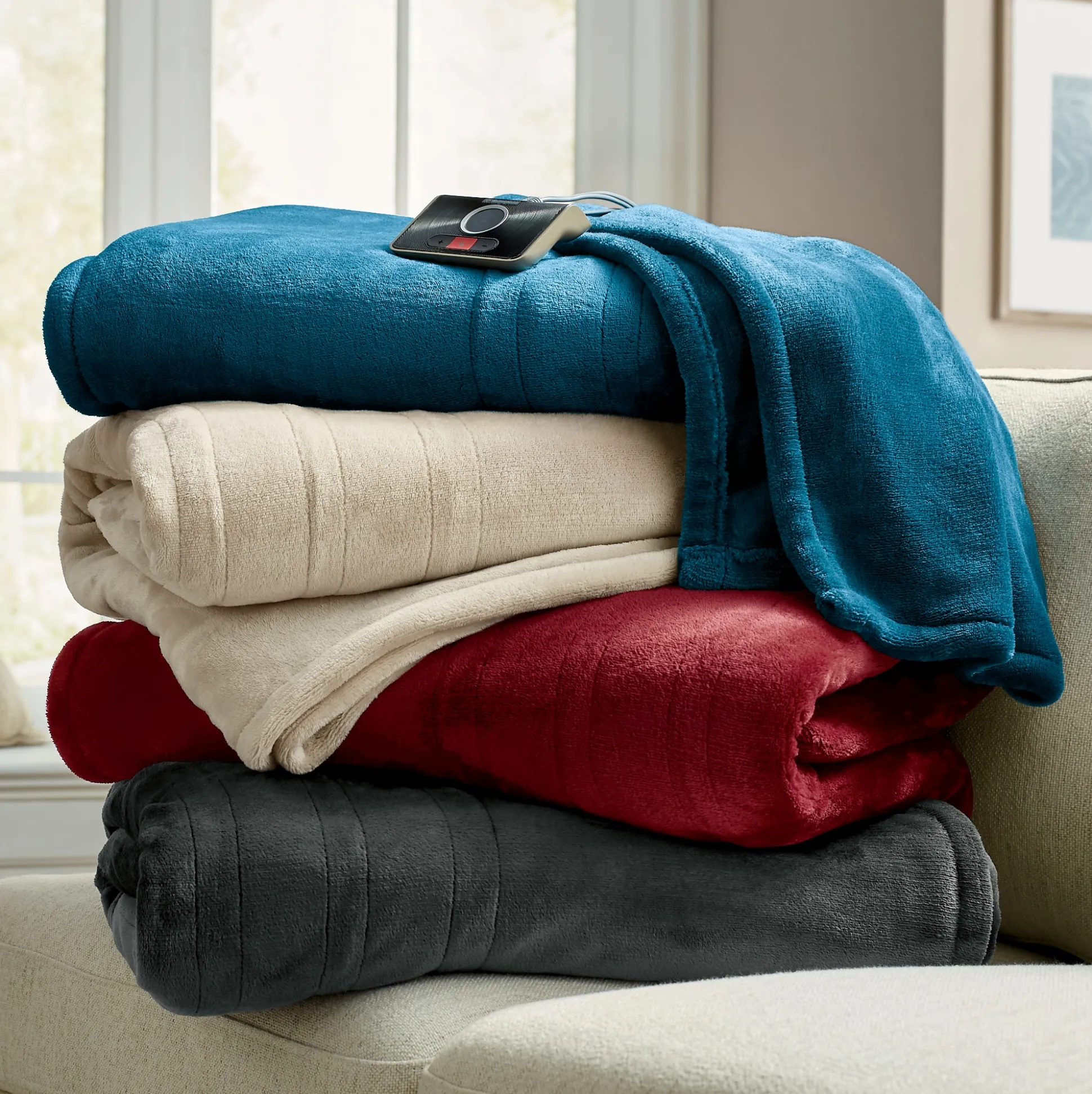 Westinghouse Heated Blanket with 10 Heat Settings and Automatic Shutoff