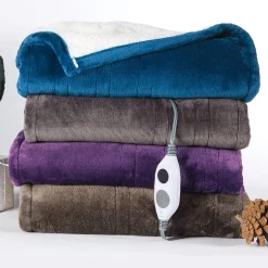 Westinghouse Reversible Fleece to Sherpa Heated Throw, Plush