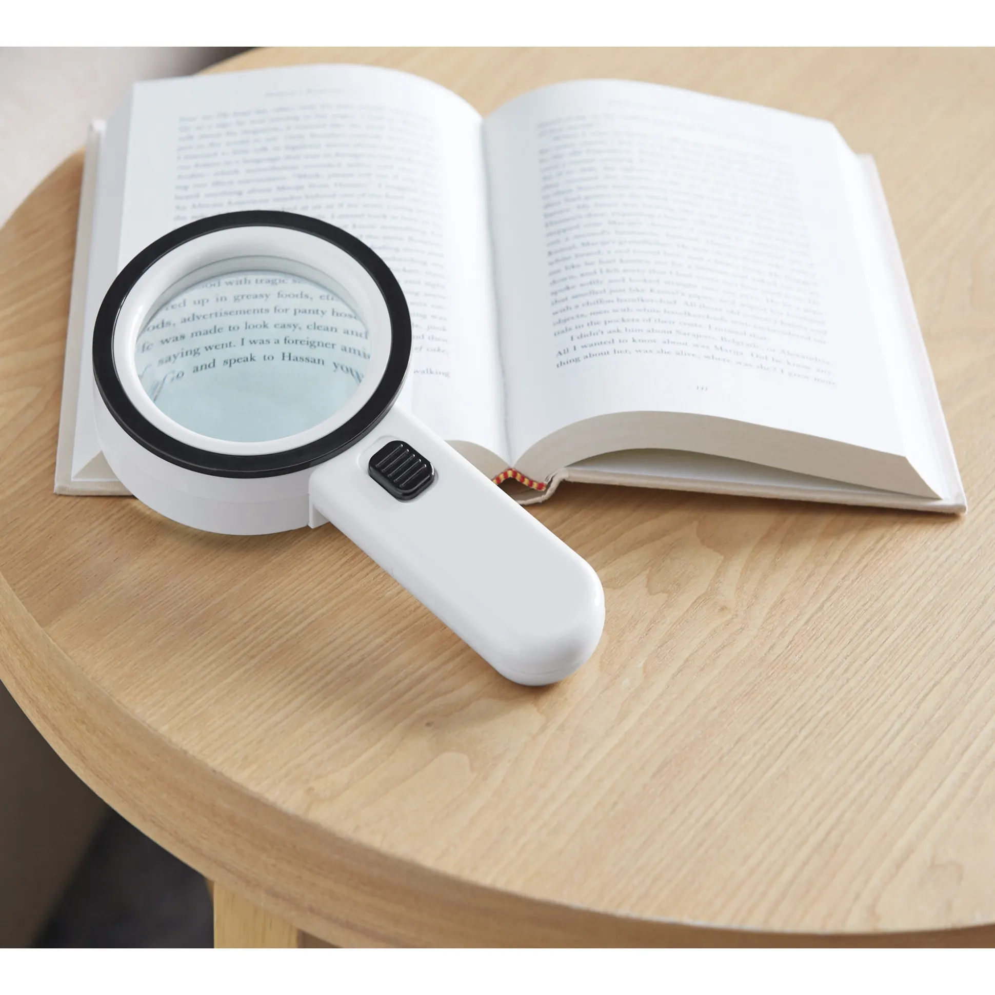 30x Magnifying Glass with 12 LEDs