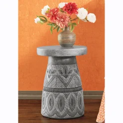 Zubiri Accent Table